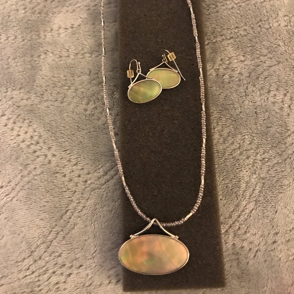 Tigers eye necklace and earrings